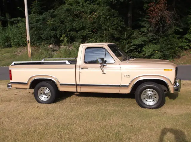 1983 ford f100 short bed last year original paint very nice solid local truck