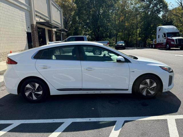 2017 hyundai ioniq hybrid sel
