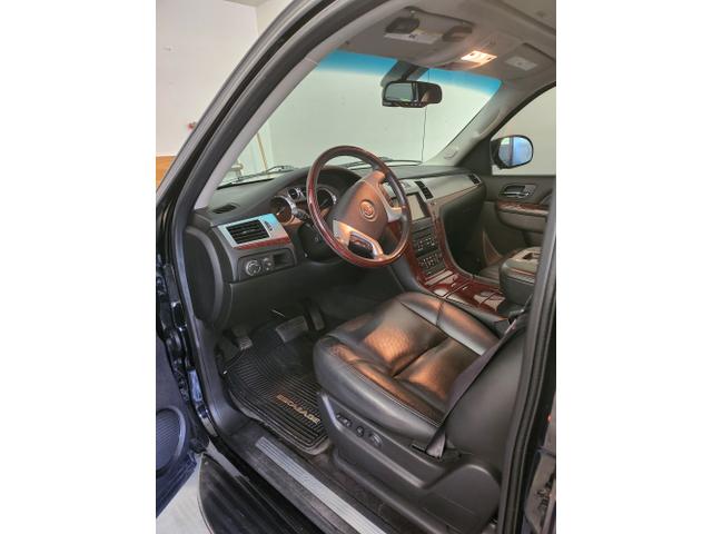 2013 cadillac escalade ext luxury