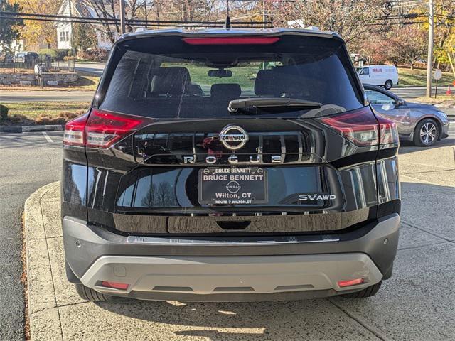 2021 nissan rogue sv