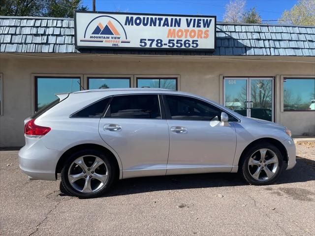 2010 toyota venza base