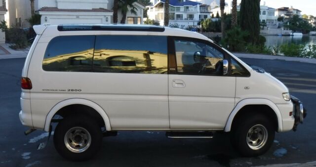 mitsubishi delica diesel 4x4 rhd