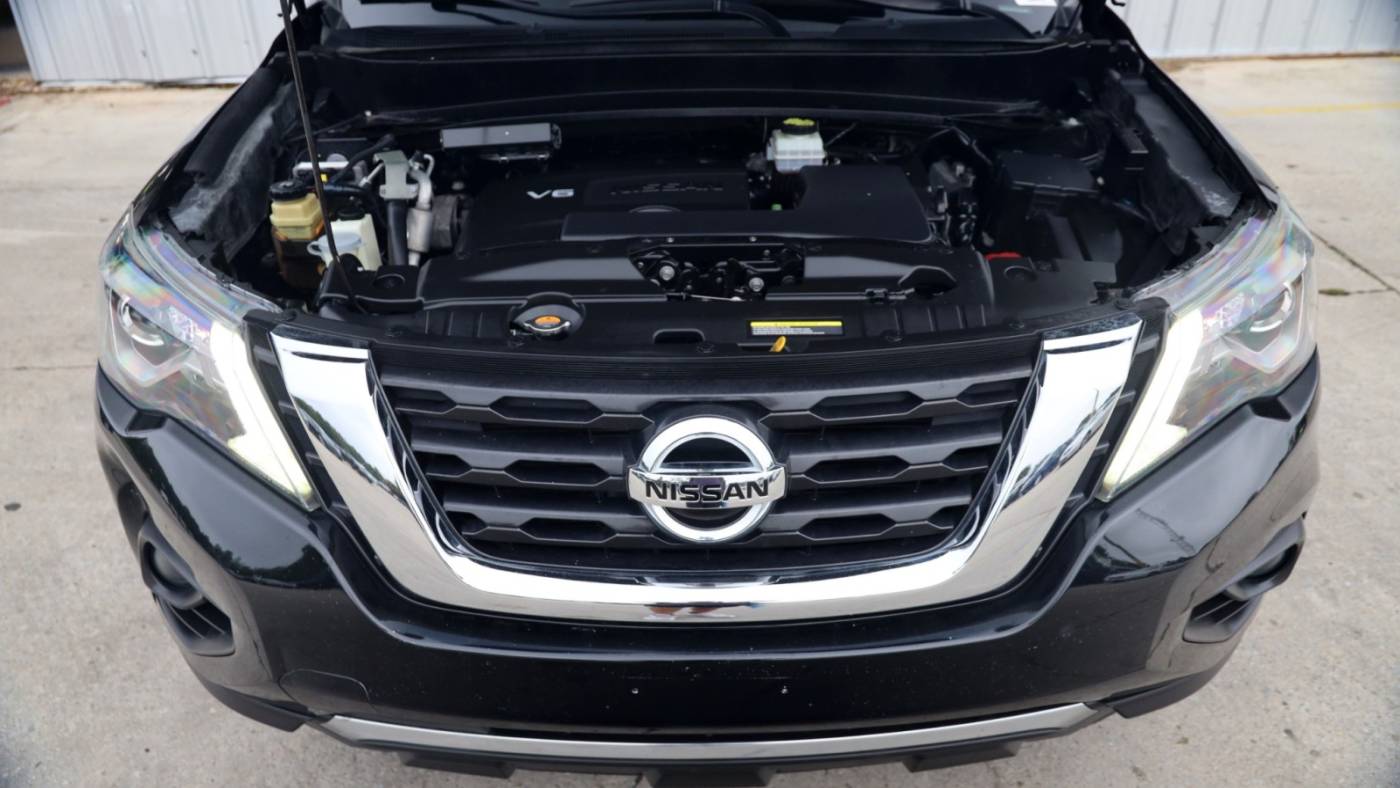 2019 nissan pathfinder sv