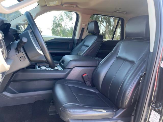 2022 ford expedition xlt max