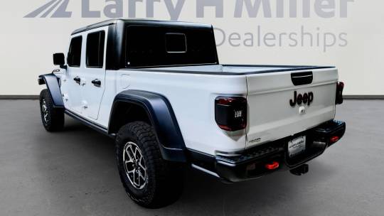 2024 Jeep Gladiator