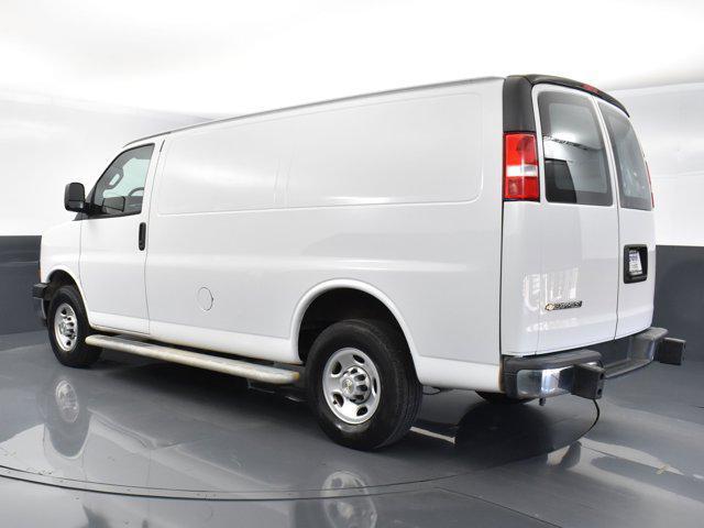 2022 chevrolet express 2500 rwd 2500 regular wheelbase wt