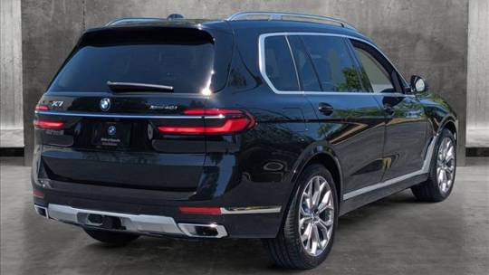 2024 BMW X7