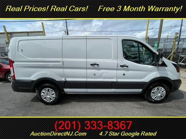 2017 ford transit-150 base