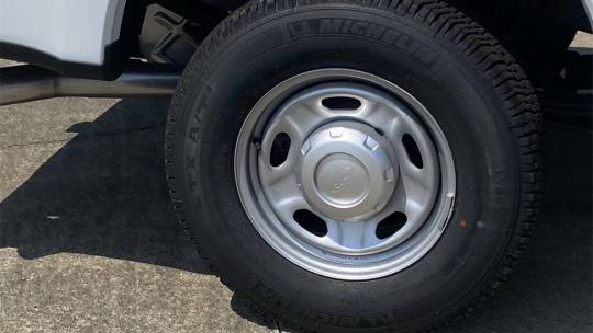 new 2024 ford super duty f-250 xl regular cab 8' box 2wd