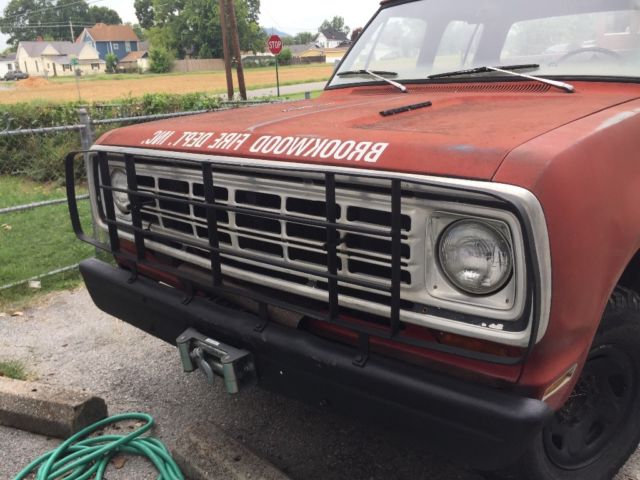 dodge power wagon w200 crew cab 4x4