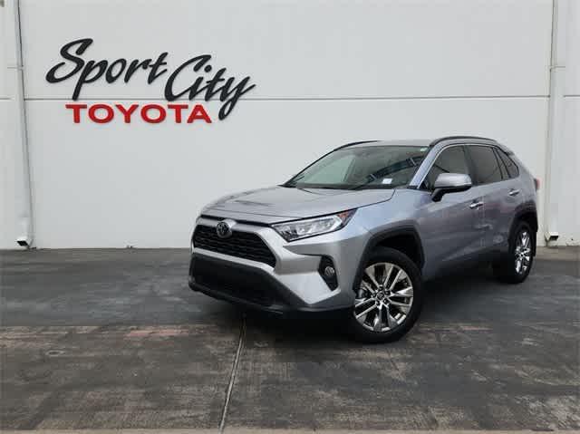 2021 toyota rav4 xle
