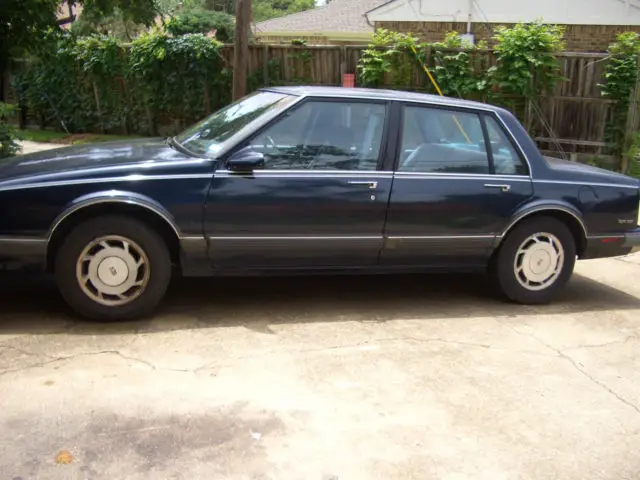 1990 oldsmobile delta 88 royale sedan 4-door 3.8l