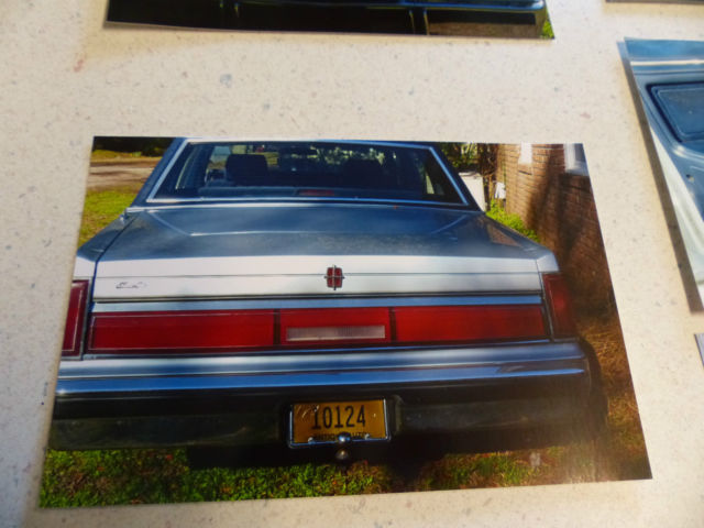 1986 lincoln town car 4s no title runs, selling as a parts car