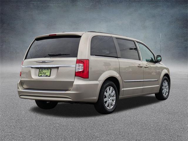 2014 chrysler town & country touring
