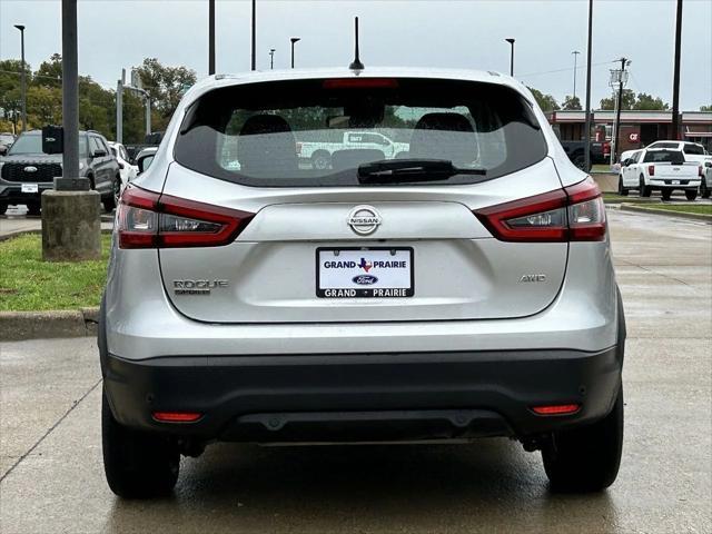 2021 nissan rogue sport s