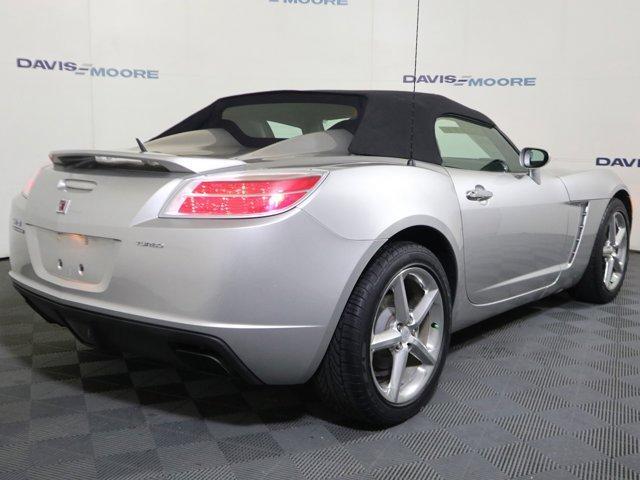 2007 saturn sky red line
