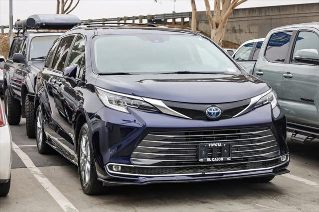 2022 toyota sienna limited 7-passenger