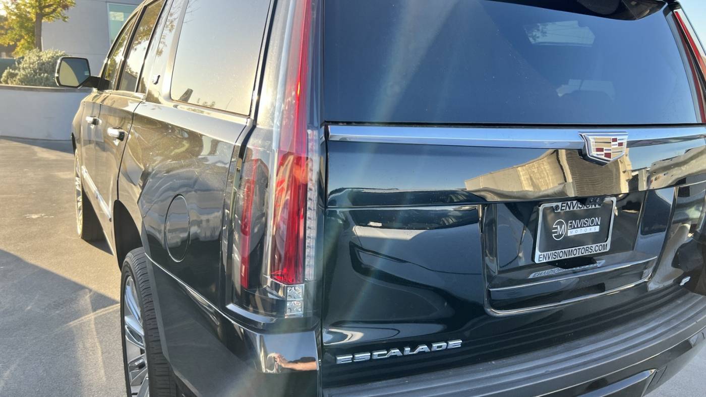 2019 cadillac escalade platinum