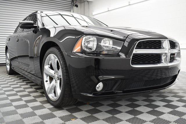 2013 dodge charger sxt