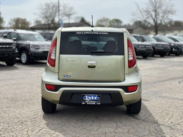 2013 kia soul base