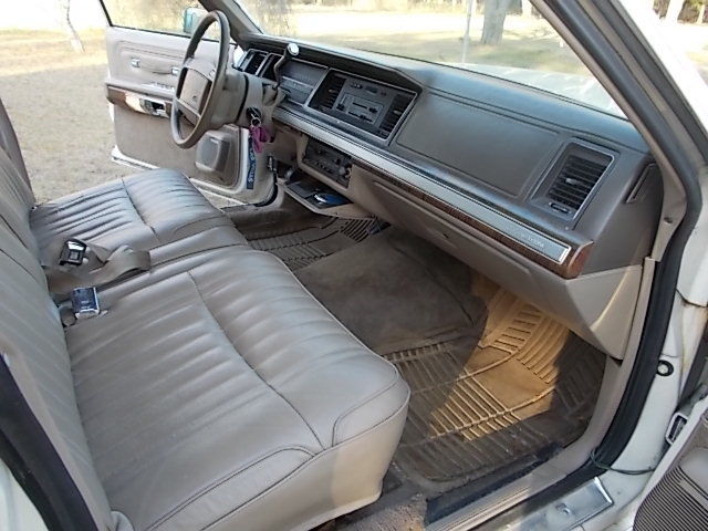 1990 ford ltd crown victoria lx wagon 4-door 5.0l