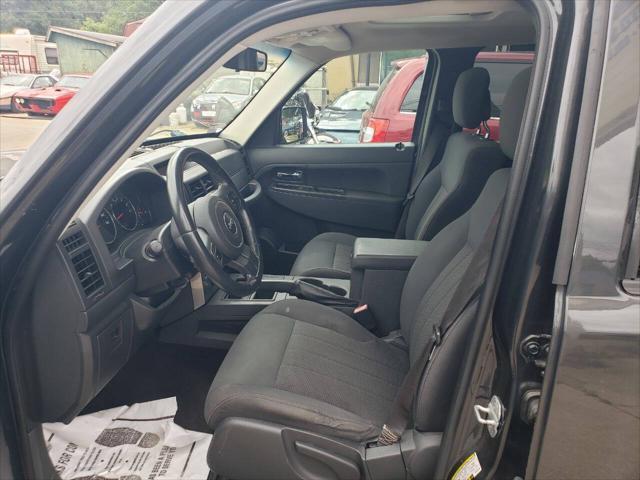 2011 jeep liberty sport