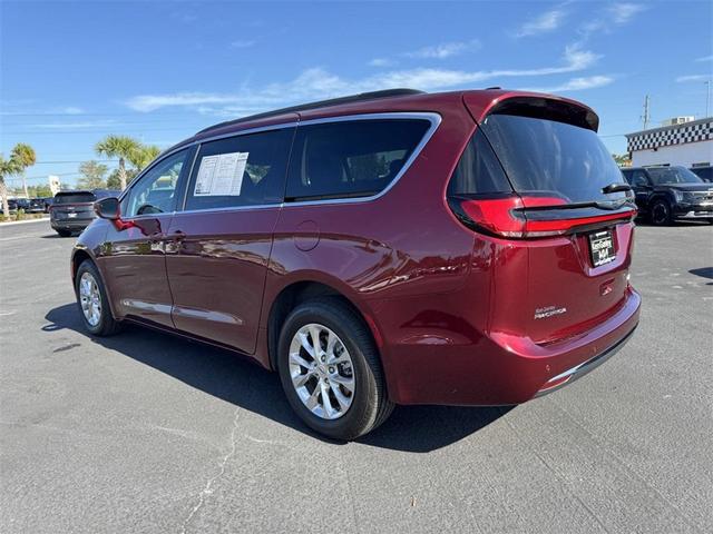 2022 chrysler pacifica touring-l