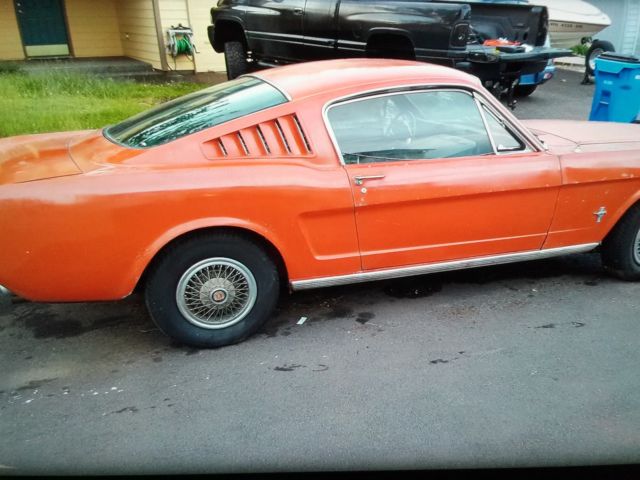 ***** 1966 ford mustang fastback ... 289 4bl runs good! .. #'s matching.. a-code