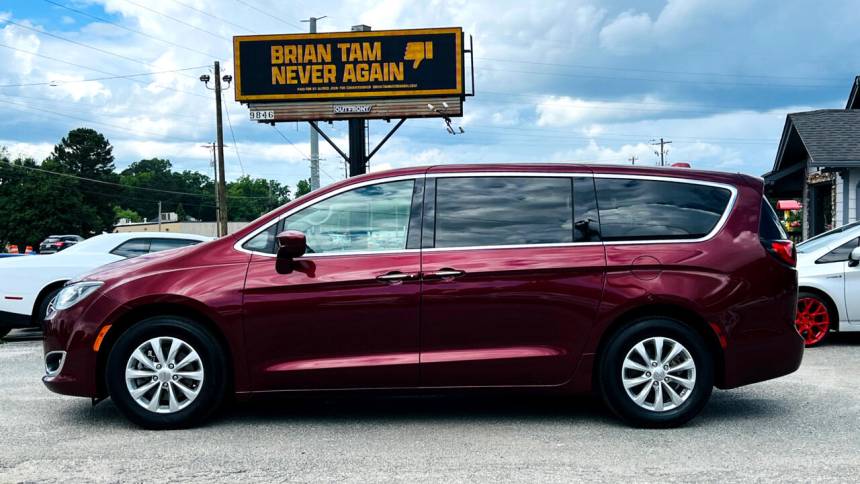 2018 chrysler pacifica touring plus