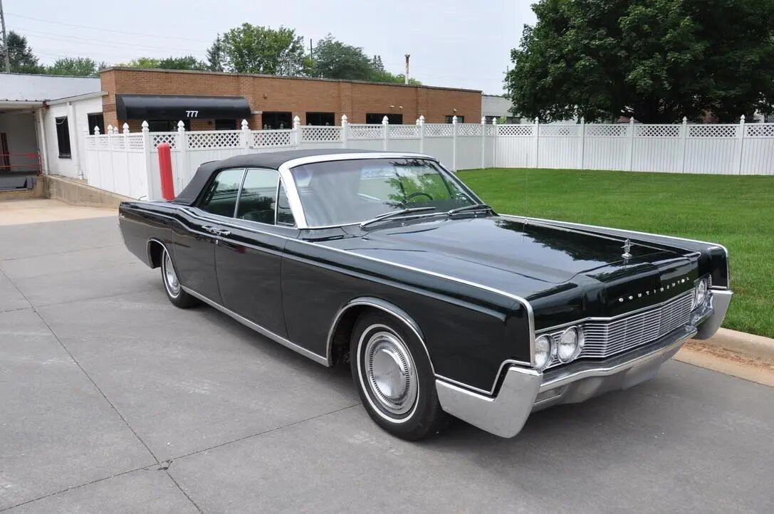 lincoln continental