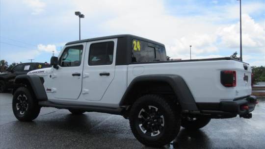 2024 Jeep Gladiator