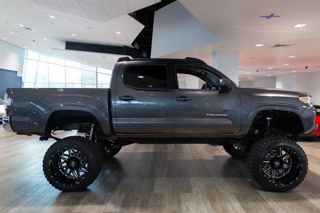 2017 toyota tacoma lifted optional wheel pkg 3 995