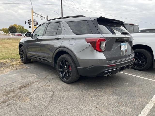 2021 ford explorer st