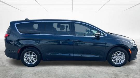 2025 Chrysler Pacifica