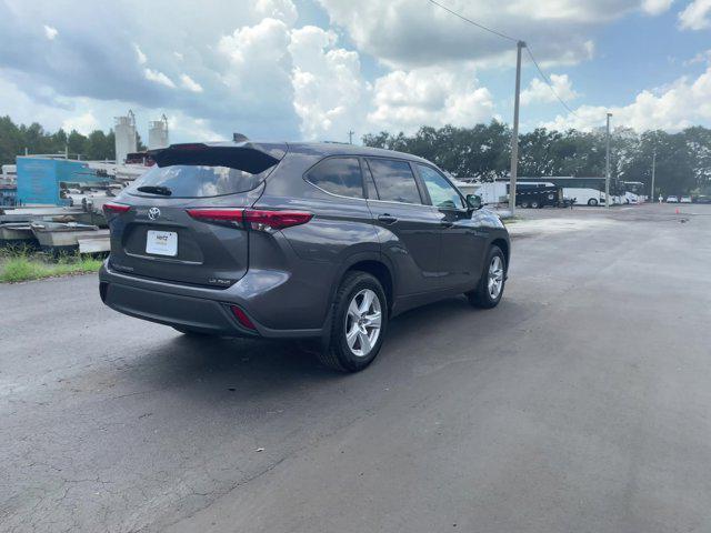 2023 toyota highlander le