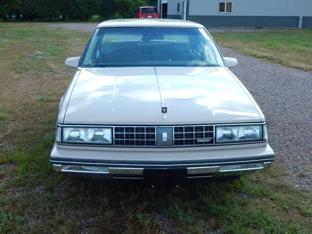 1988 olds 98 regency brougham 67k southern car no rust very clean loaded