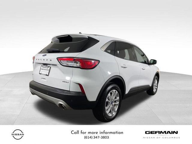 2020 ford escape se