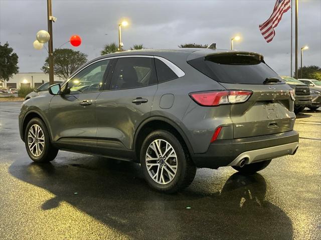 2022 ford escape sel