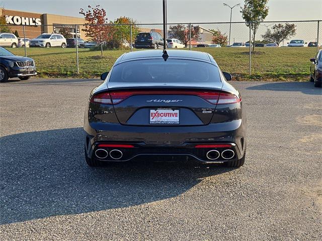 2022 kia stinger gt-line