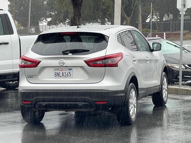 2020 nissan rogue sport s