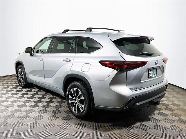 2022 toyota highlander hybrid xle