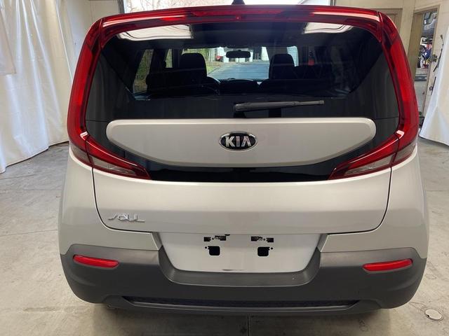 2020 kia soul lx