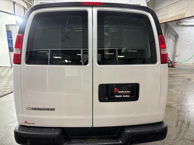 2017 chevrolet express 3500 work van