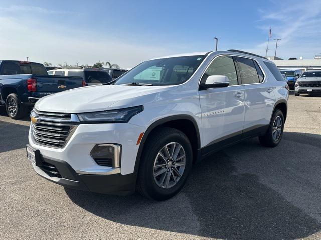 2022 chevrolet traverse lt cloth