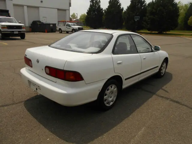 1994 acura integra ls sedan 4-door 1.8l automatic
