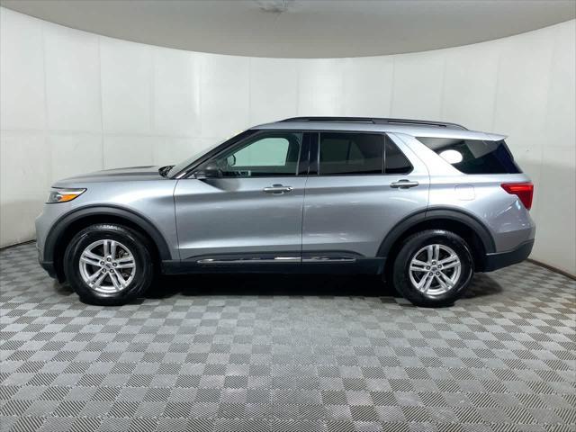 2022 ford explorer xlt