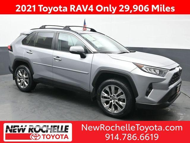 2021 toyota rav4 xle