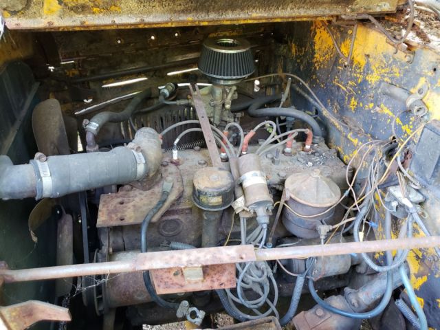 1946(?) dodge power wagon (junk yard beauty)
