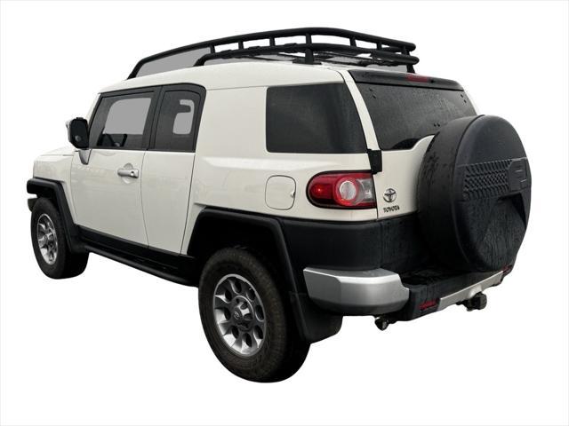 2013 toyota fj cruiser base
