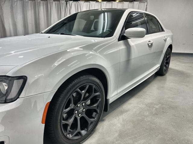 2020 chrysler 300 s